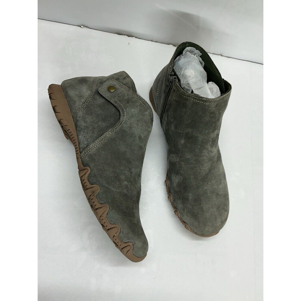 Skechers Suede Shoes   Booties Confort Size 7.5